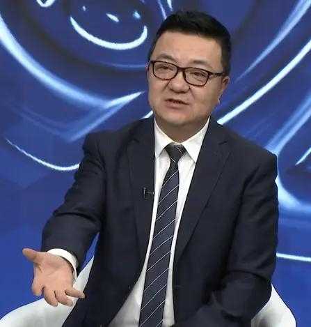 动了谁的奶酪？董路遭算计恐破产，昔日战友或反目！